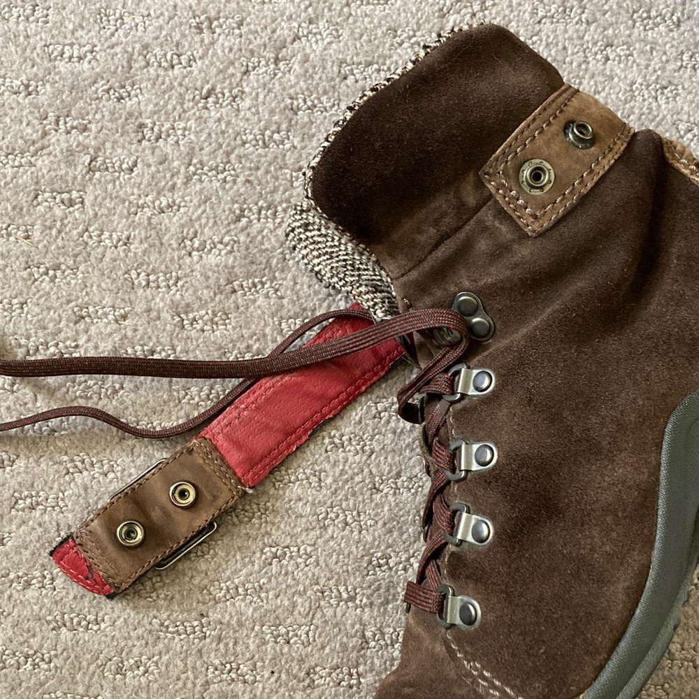 MERRELL Palvina brown suede lace-up boots, Sz 9. - Picture 5 of 10